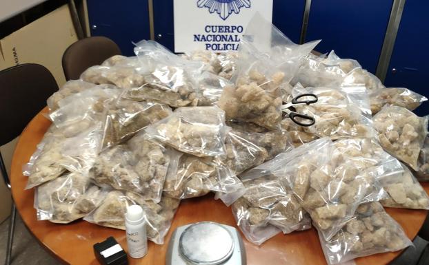 The-Madrid-police-captured-74-kilograms-of-darknet-MDMA-in-Vila-real-Castellón-four-people-were-arrested-in-collaboration-with-German-law-enforcement